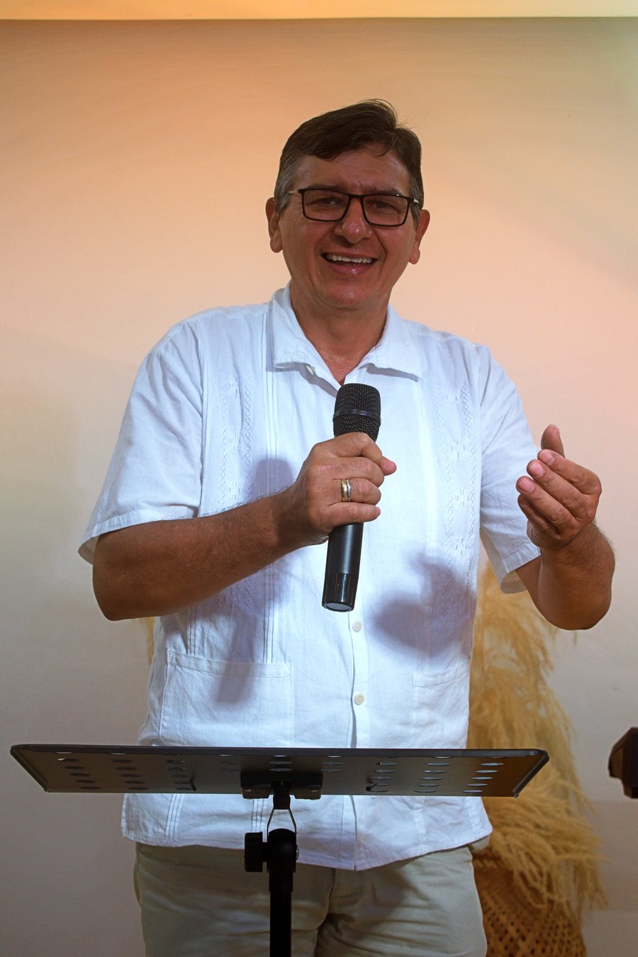 Pastor Oswaldo de Castro
